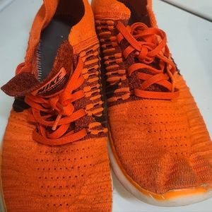 Mens RN Flyknit-Size 13- Preowned- Bright Orange
